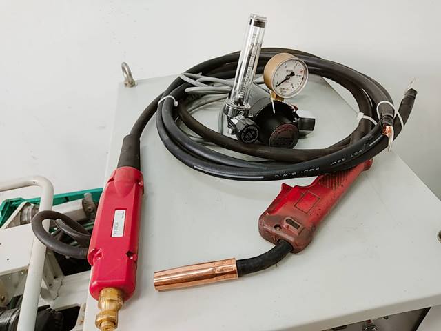 パナソニック 半自動溶接機 YD-350KR2 買取対応機器3